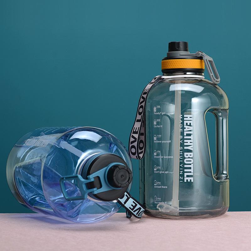Gallon Straw Large Capacity Water Bottle--2.2L